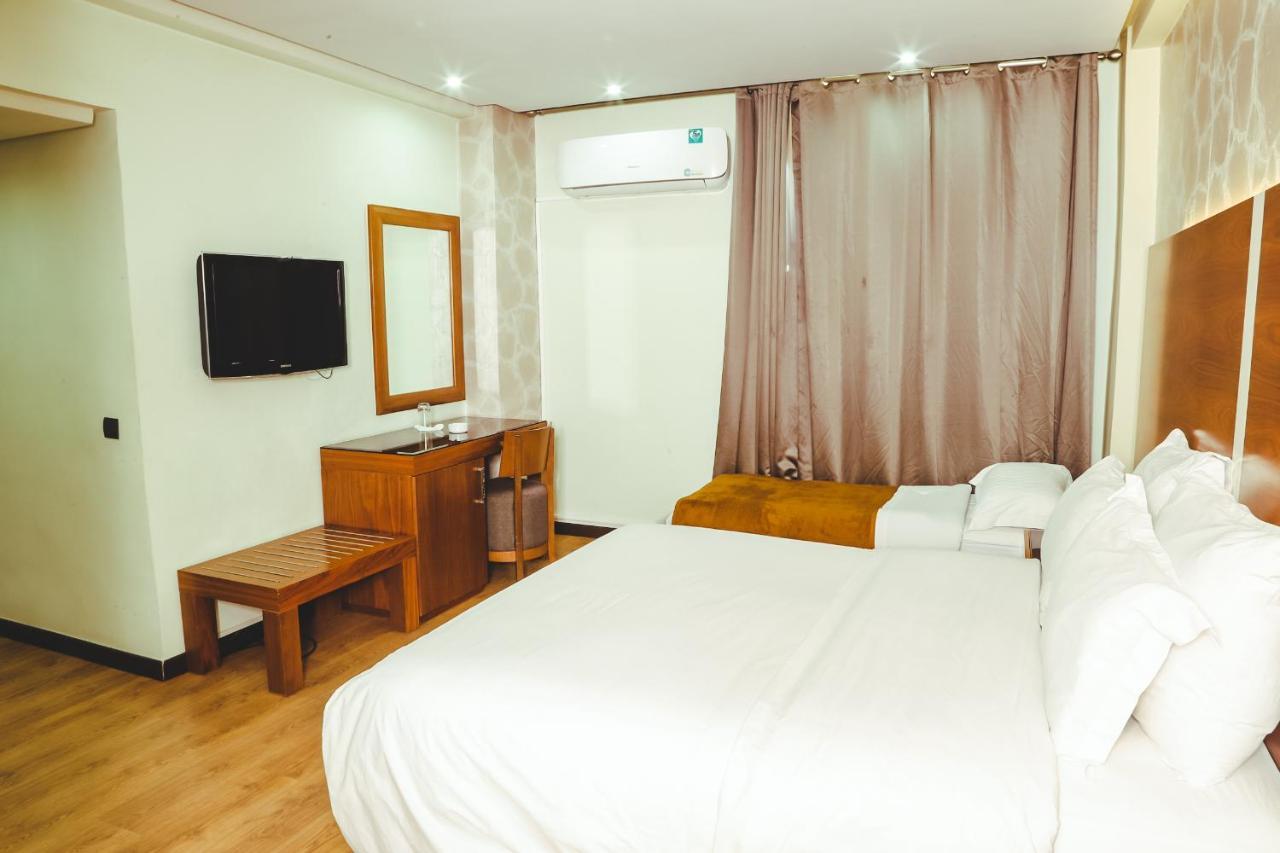 Hotel Perce Neige อิเฟรน ภายนอก รูปภาพ