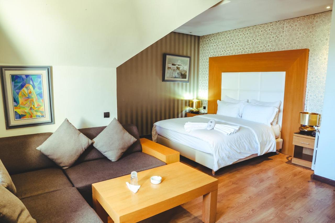 Hotel Perce Neige อิเฟรน ภายนอก รูปภาพ
