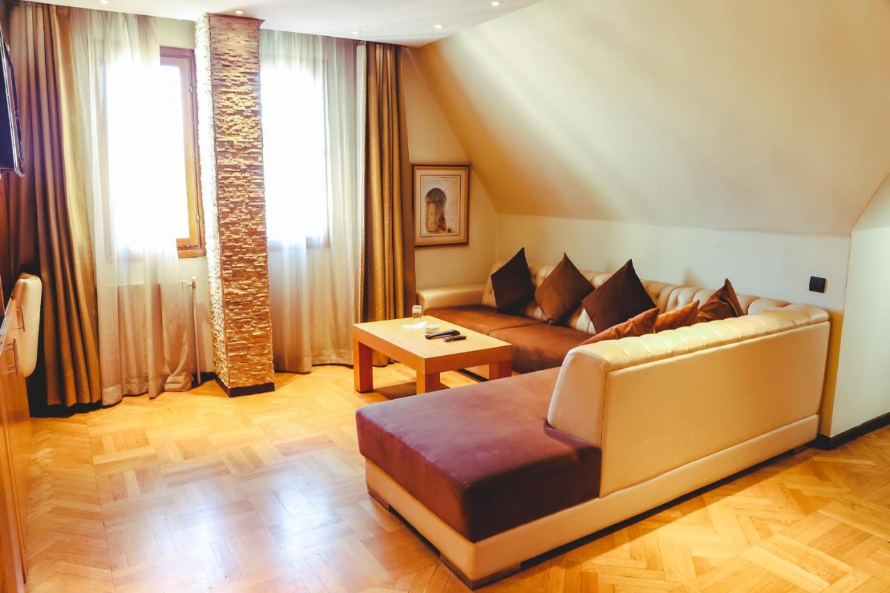 Hotel Perce Neige อิเฟรน ภายนอก รูปภาพ