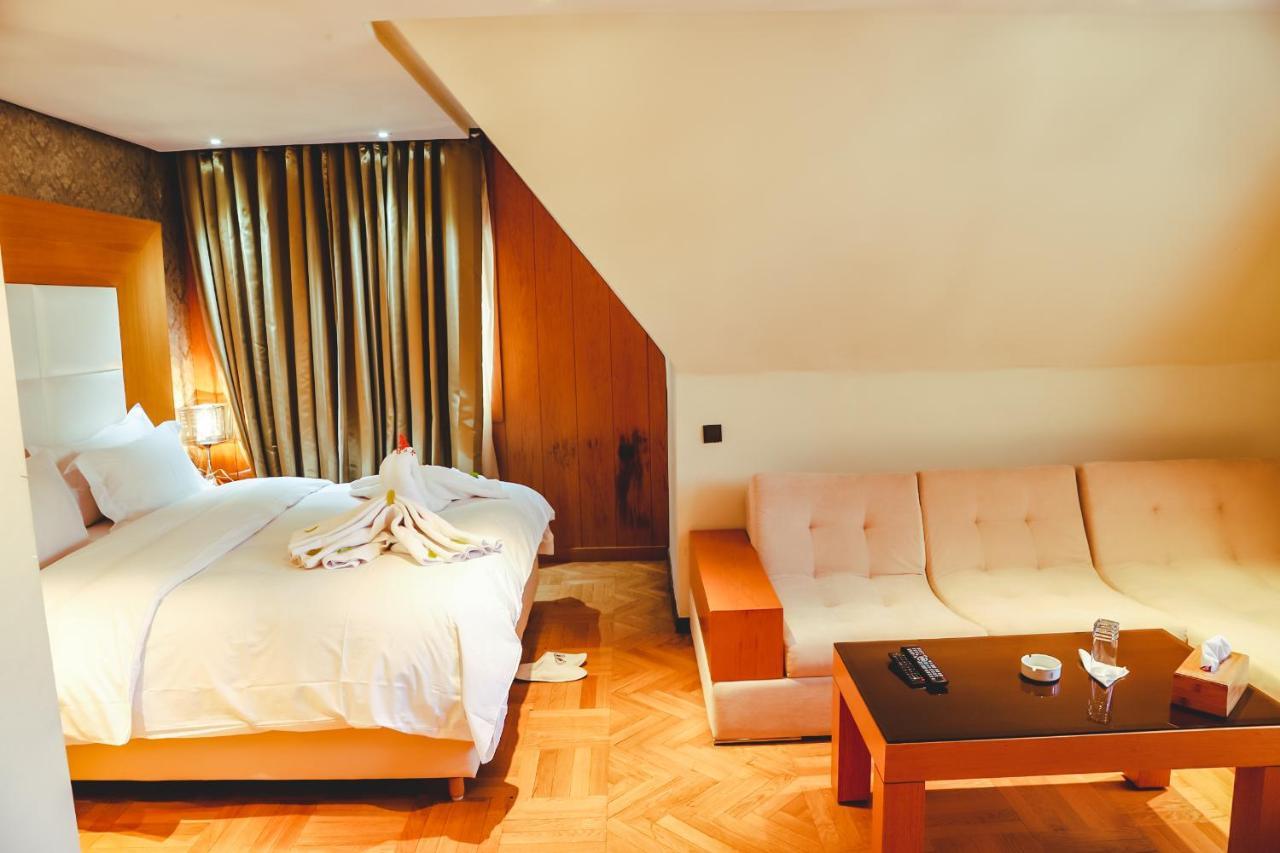 Hotel Perce Neige อิเฟรน ภายนอก รูปภาพ