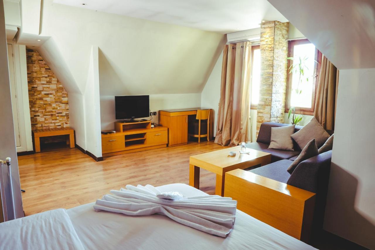 Hotel Perce Neige อิเฟรน ภายนอก รูปภาพ