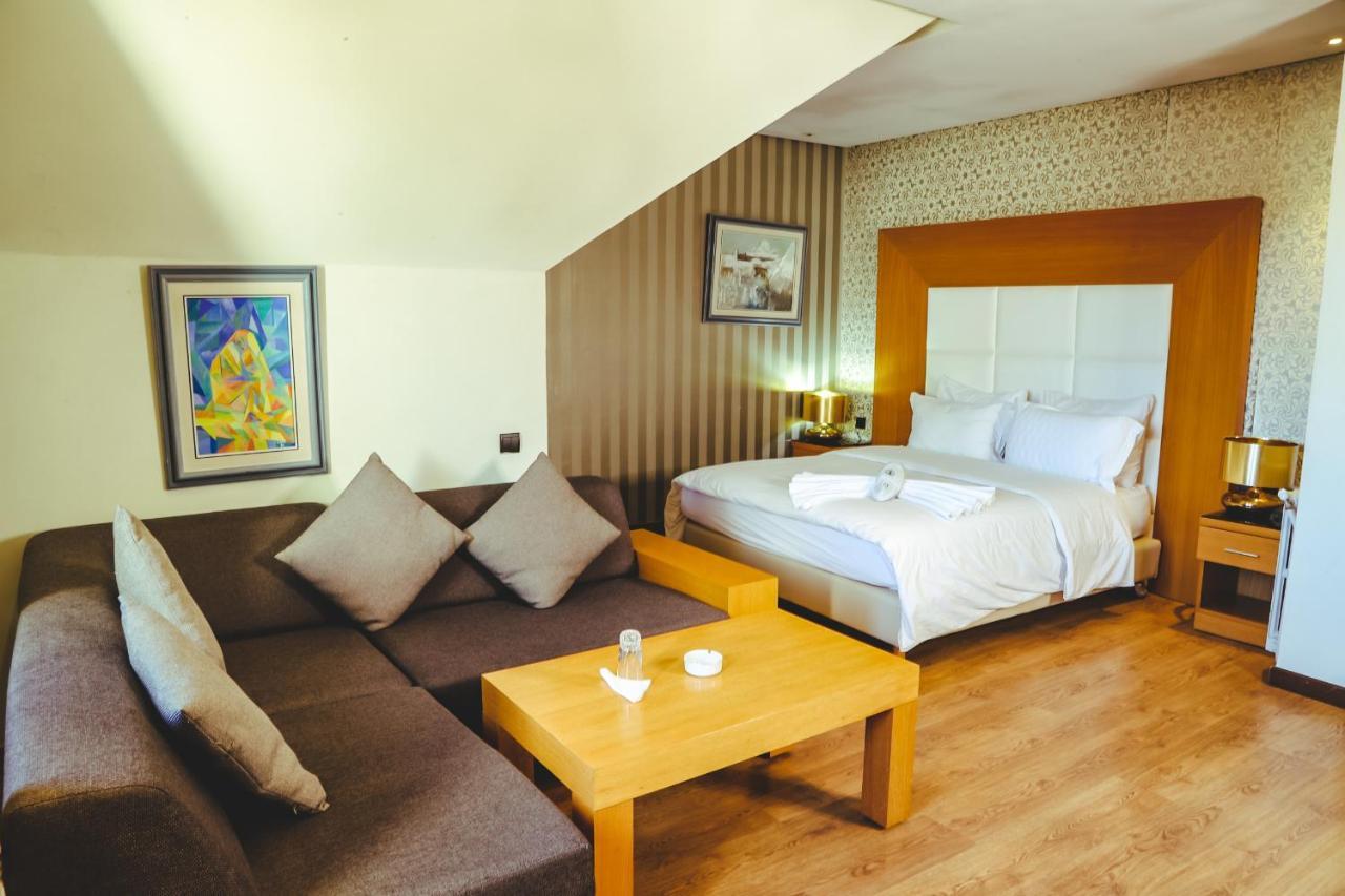 Hotel Perce Neige อิเฟรน ภายนอก รูปภาพ
